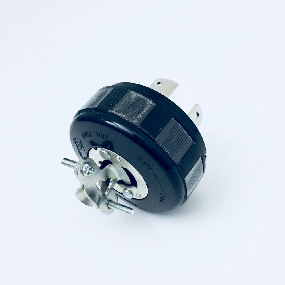 パナソニック 接地3P20A引掛キャップ コードクリップ付 ブラック