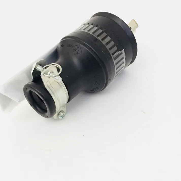 パナソニック 接地2P20A引掛防水ゴムキャップ WF8520