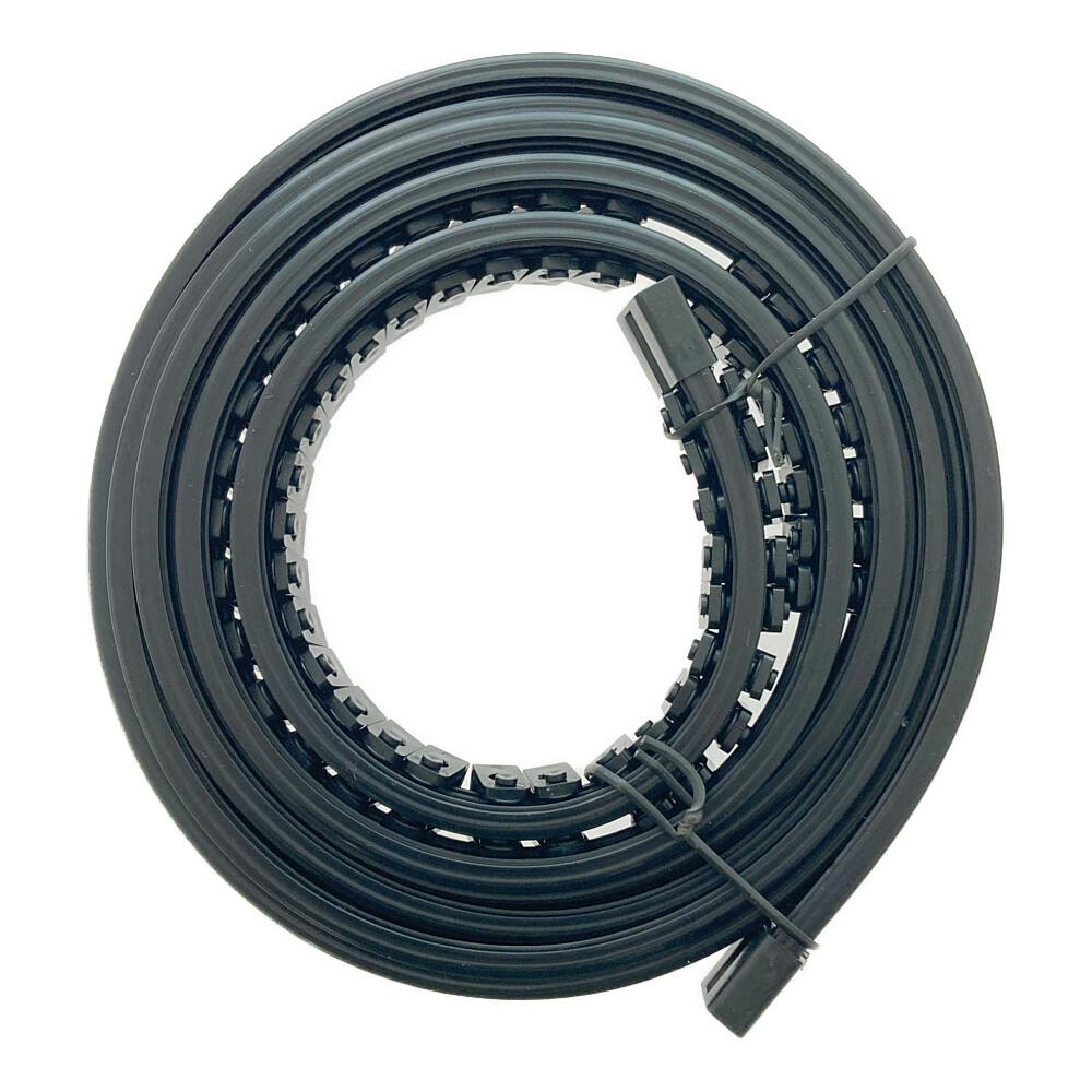 曲げたりカットできるレール 3.1m ブラック | カーテン・カーテン