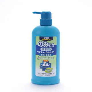ペットキレイ のみとり リンスインシャンプー 犬猫用 グリーンフローラル ポンプ 550ml