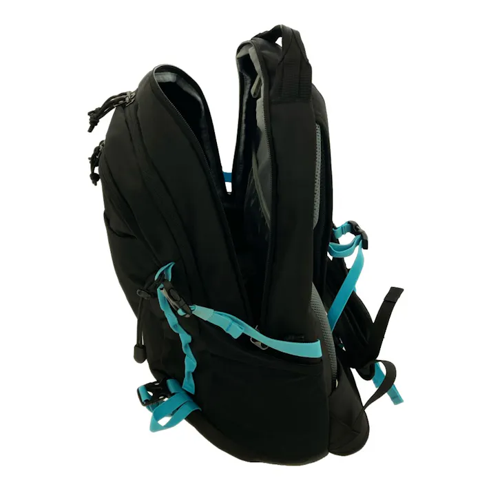 バックパック 30L ブラック TB4134-BK