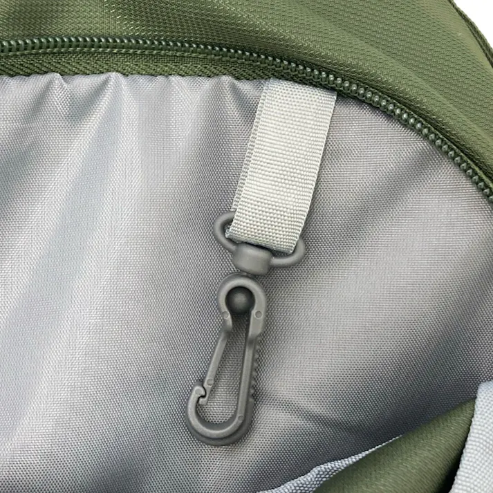 バックパック 25L グリーン TB3399-GN