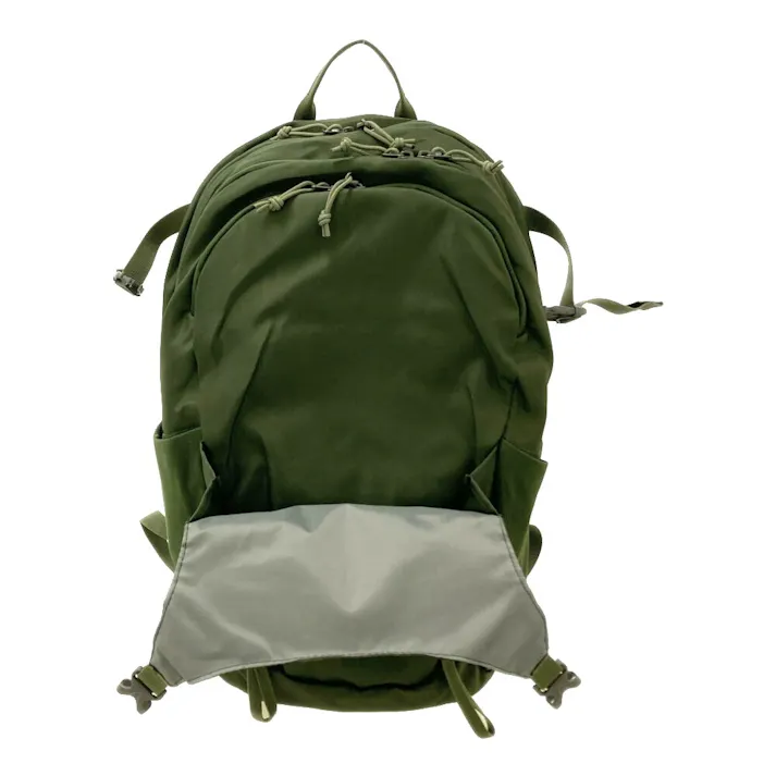 バックパック 25L グリーン TB4139-GN