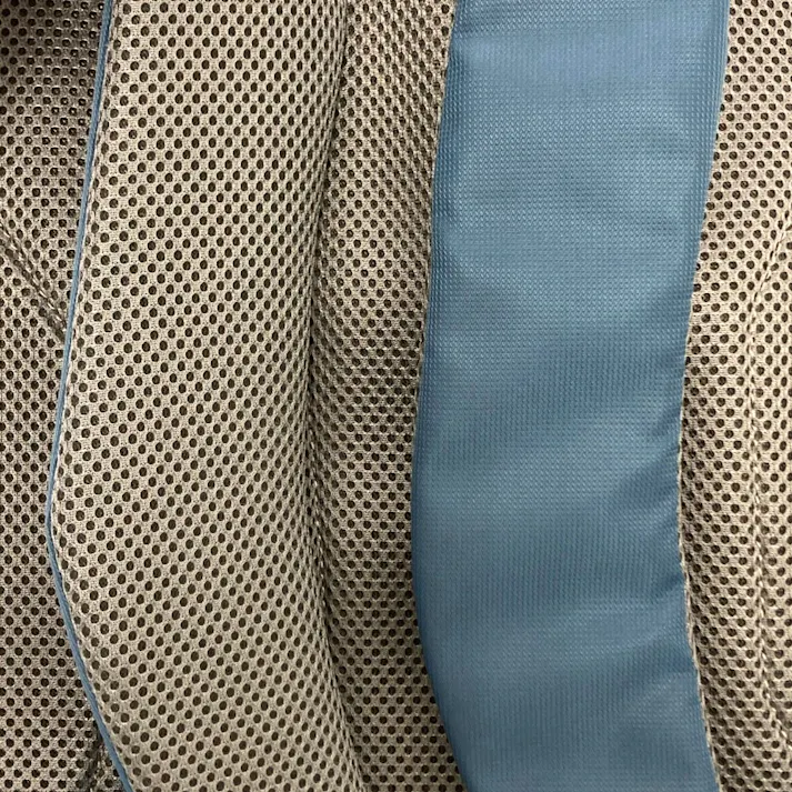 デイバッグ 20L ブルー TB3998-BL