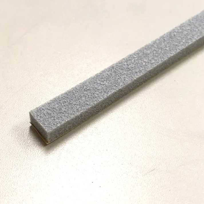 粘着付角型バックアップ材 5×8×1m 8本入(販売終了)