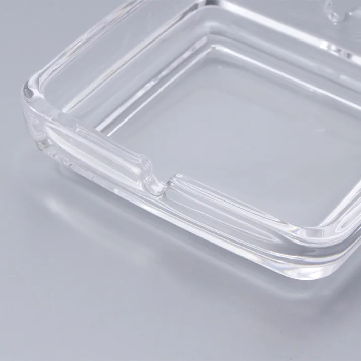 積み重ねられる灰皿 10cm