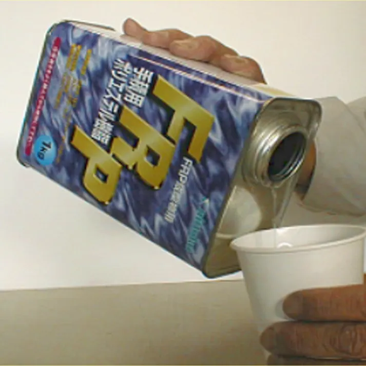 日本特殊塗料 FRPポリエステル主剤 0.5kg