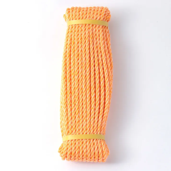 カインズ PVトラックロープ 6mm×20m