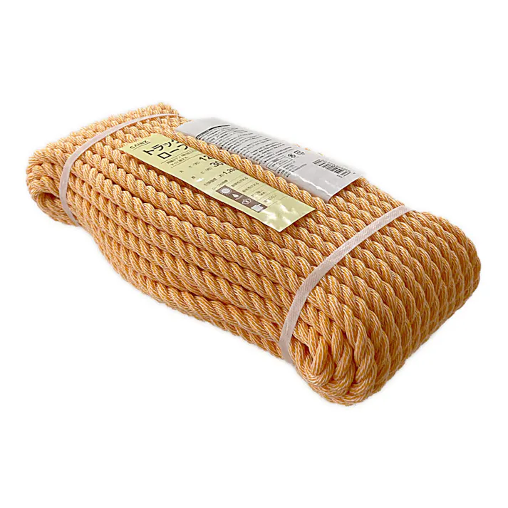 カインズ PVトラックロープ 太さ12mm×長さ30m