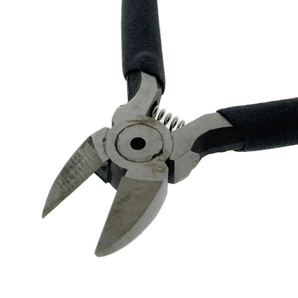 カインズ バネ付プラスチックニッパー 13cm | 作業工具・作業用品