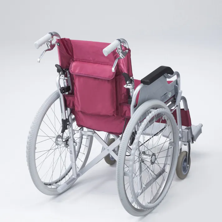 ノーパンクタイヤ式 ハンドブレーキ付アルミ製車いす S-15