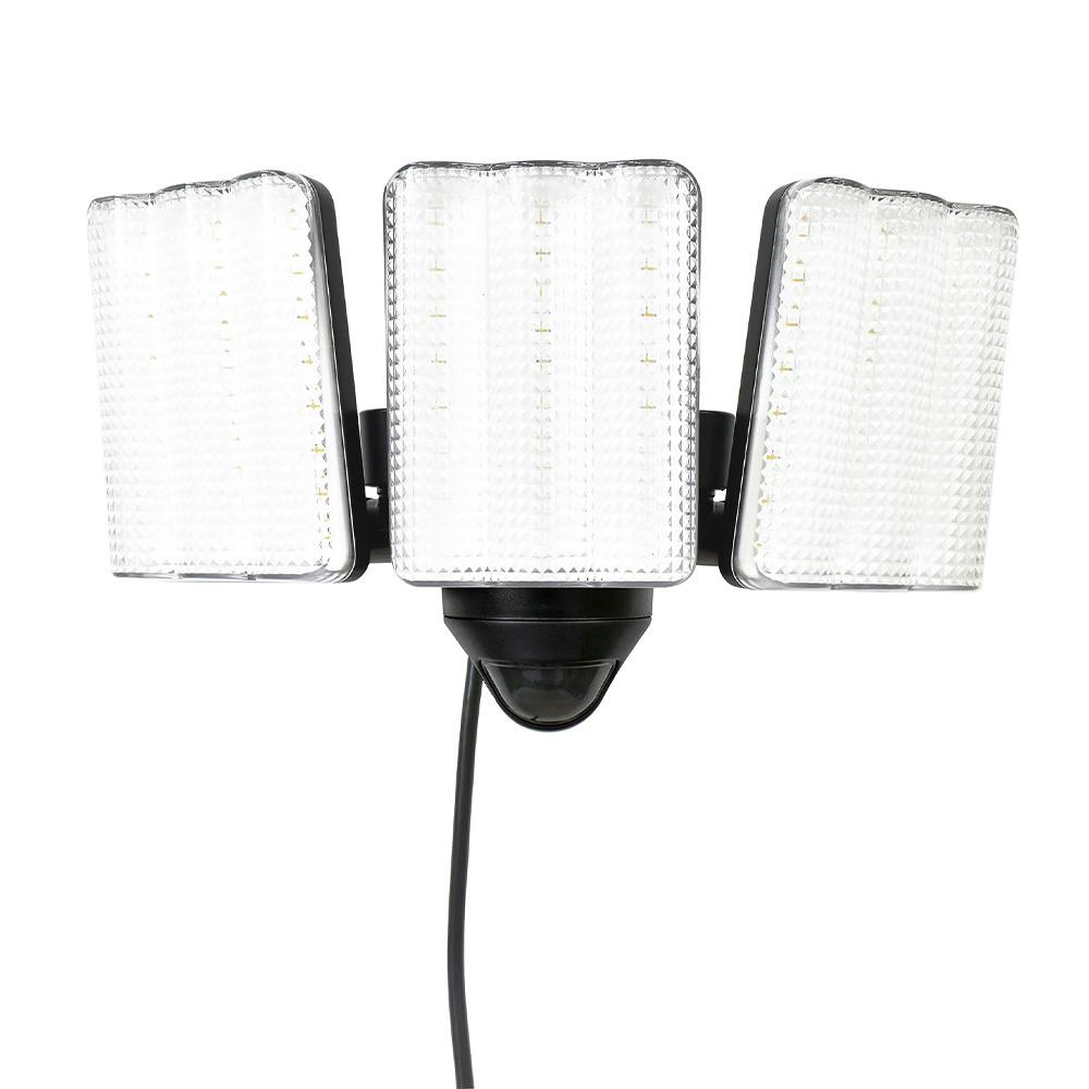 コンセント式LEDセンサーライト 3灯式 DLA-17T300