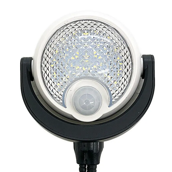 どこでもセンサーライト ホワイト DLB-T200-WH