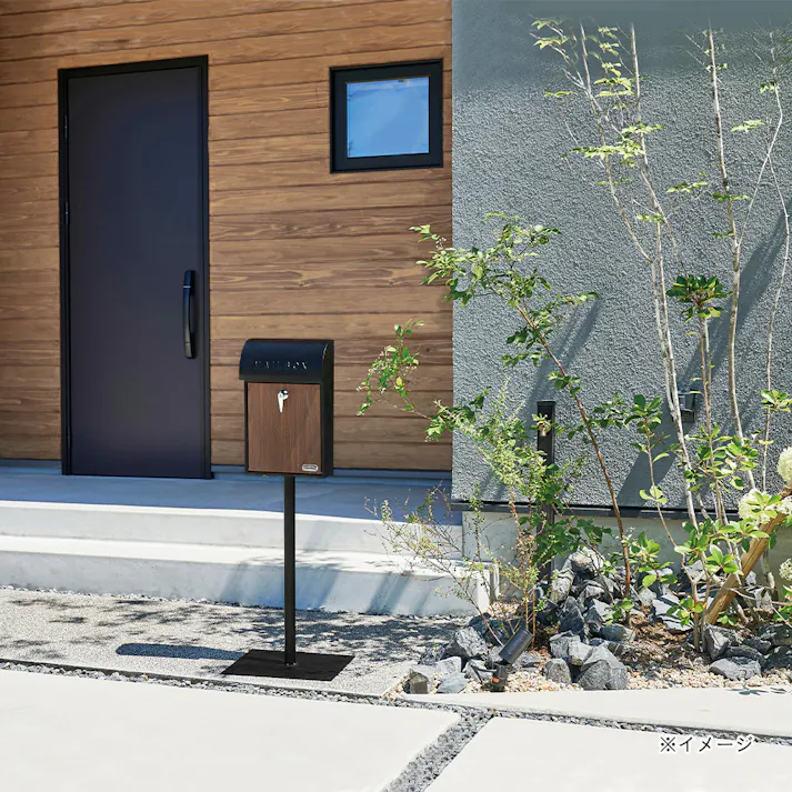 壁掛けポスト GALVA ブラック&ウォールナット 幅28.5cm 高さ45.5cm 奥行15.5cm