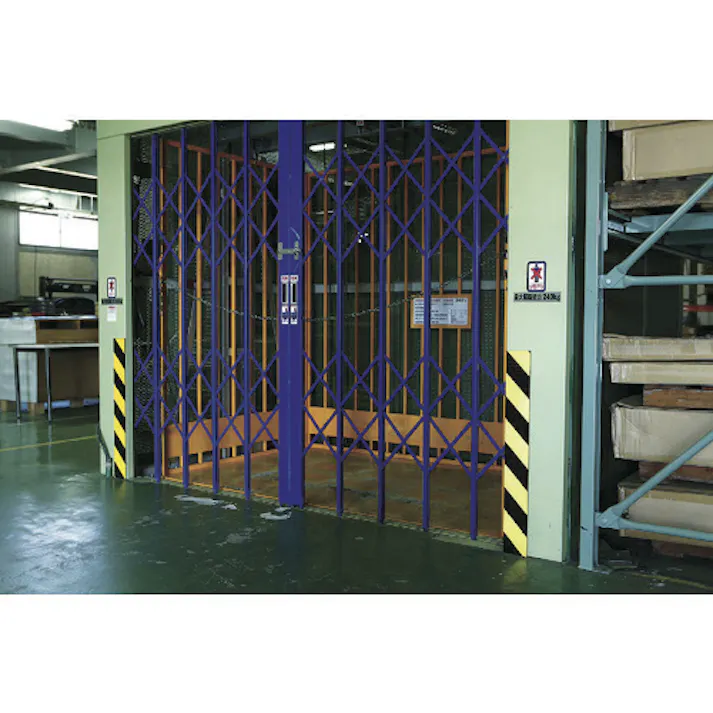 【CAINZ-DASH】日東エルマテリアル 反射トラクッション 5mm×200mm×2m 黄/黒 HTR2002【別送品】