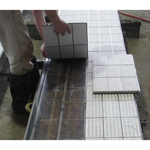 CAINZ-DASH】日東エルマテリアル コンクリート型枠先付け工法用テープ