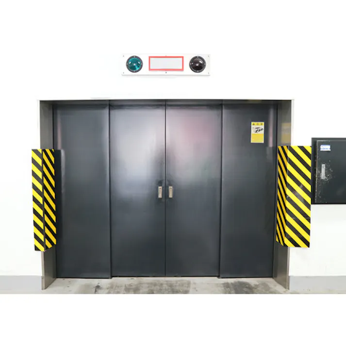 【CAINZ-DASH】日東エルマテリアル NEWトラクッション 5mm×450mm×1m 黄/黒 TR450-1【別送品】