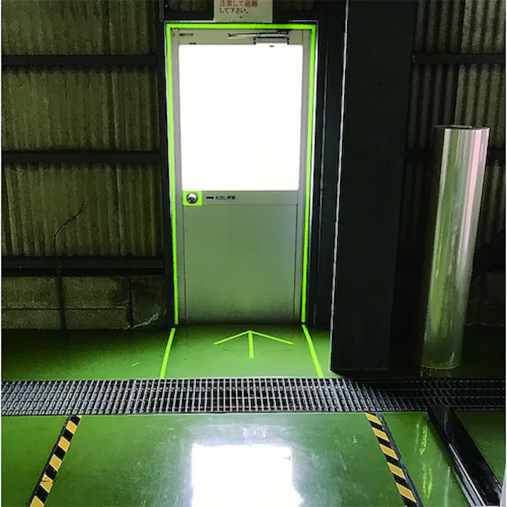 【CAINZ-DASH】日東エルマテリアル 高輝度蓄光蛍光テープ エルクライトレモン 50mm×5M レモンイエロー(グリーン) NBK-5005CLY【別送品】