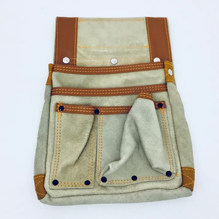 ビッグマン Bigman デルマ革釘袋 中 PK-914