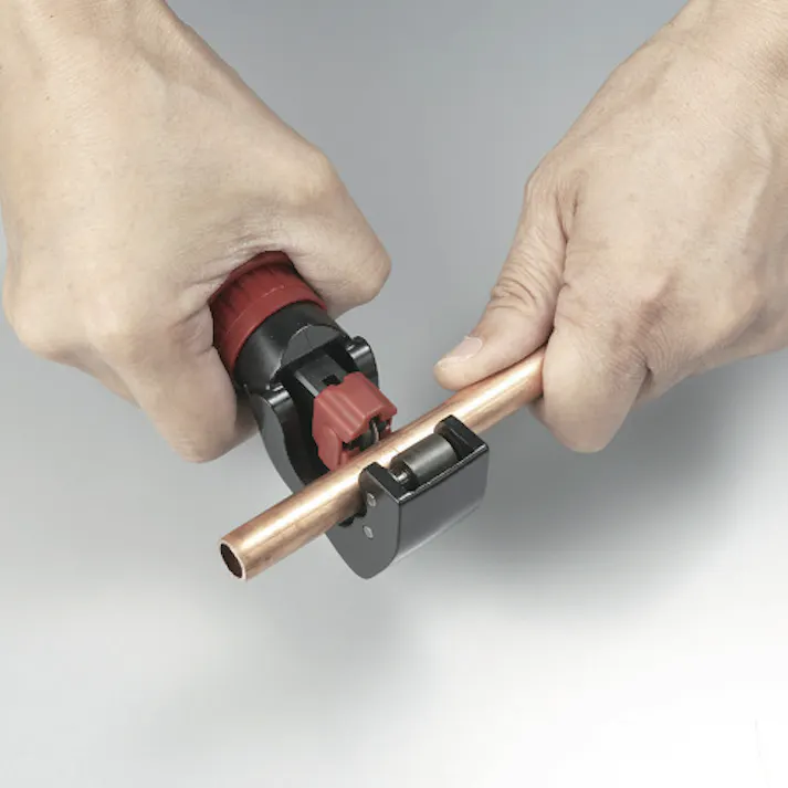 【CAINZ-DASH】ロブテックス バリの出にくいチューブカッター TC127 1/4ー1/2 TC127【別送品】