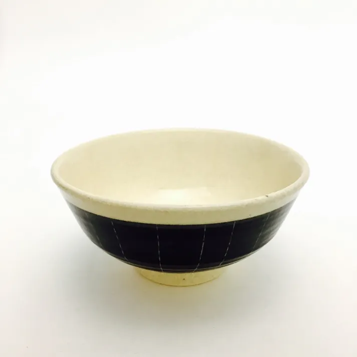 土物飯碗 かき十草 黒