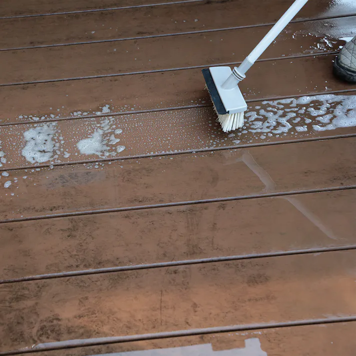 人工木デッキコート 新パワープロテクト ブラウン 0.7kg