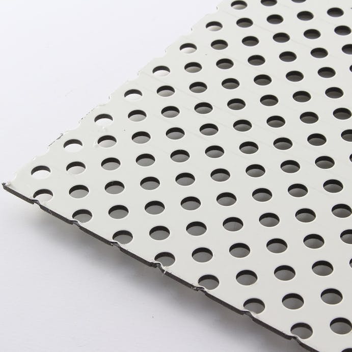 アルインコ アルミ複合板パンチ アイボリー CG460P-1 3×600×450