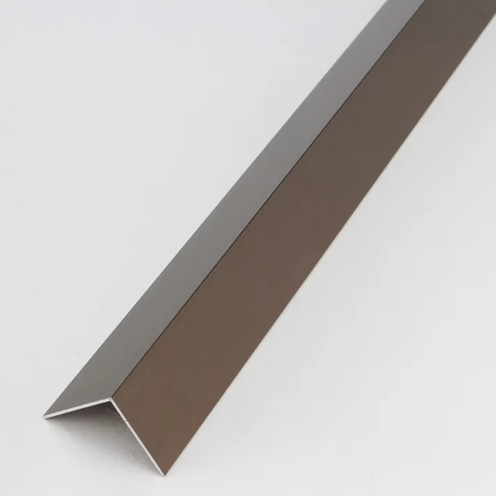 アルミ等辺アングル ブロンズつや消し FA234B1 0.8×25×25×910