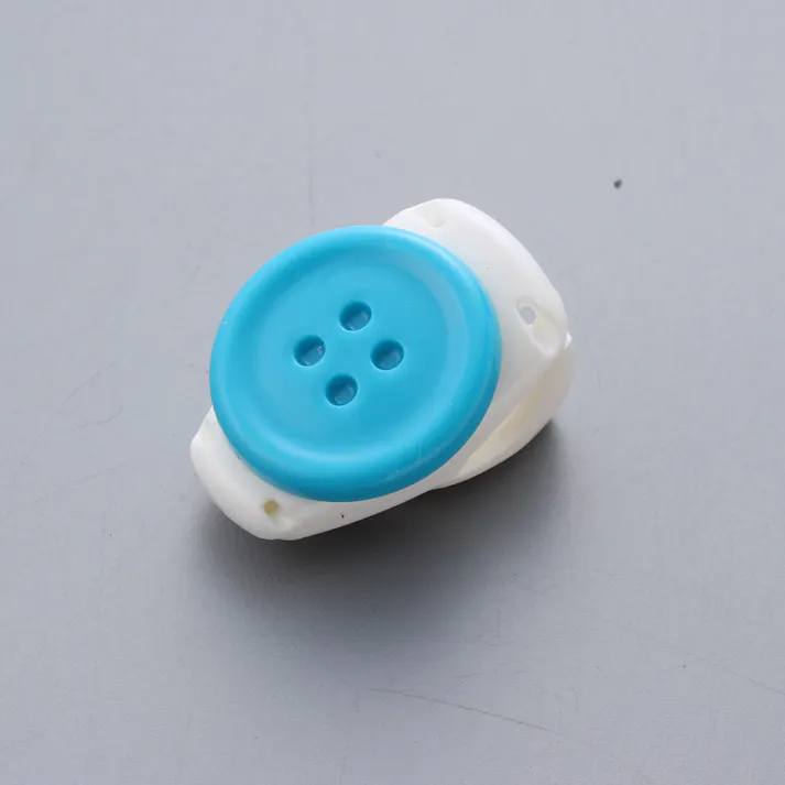 キッズクリップ ブルー ボタン