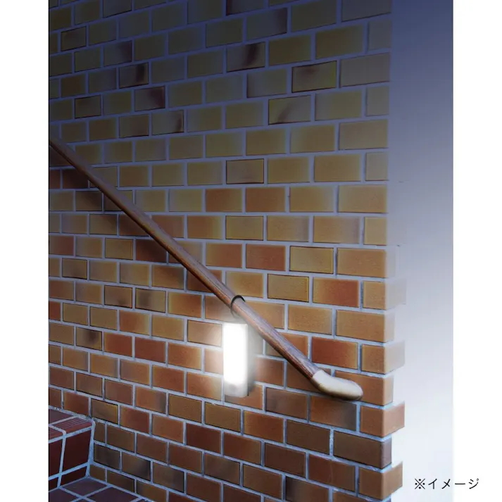 LEDセンサーライト 乾電池式 フック型 LS-B60JF-4 60ルーメン 防犯 人感センサー 光センサー 自宅内玄関・廊下・階段・物置向け