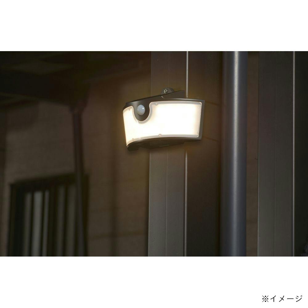 オーム電機 LEDワイドソーラーライト ブラウン 400lm 照明・ライト ホームセンター通販【カインズ】