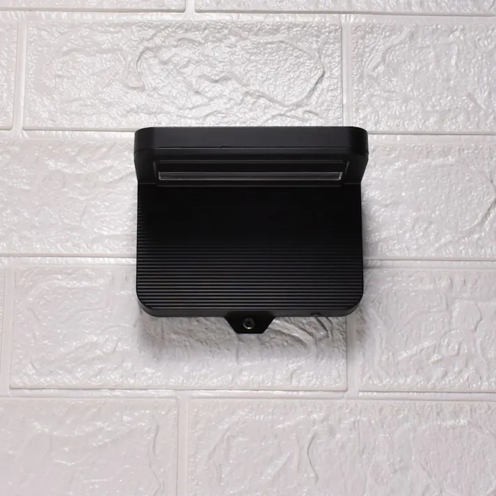 明暗センサーソーラーライト LT-SLS3DL