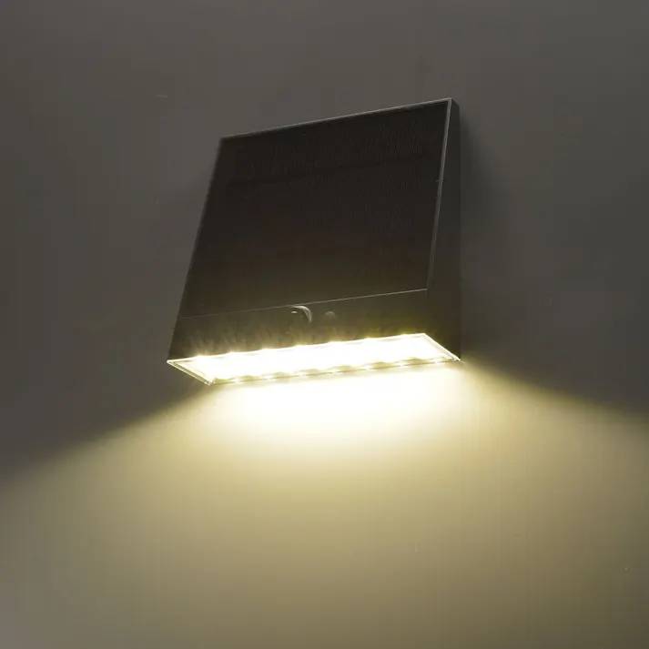 センサーウォールライト スクエア 1000ルーメン LT-S100ST8-K