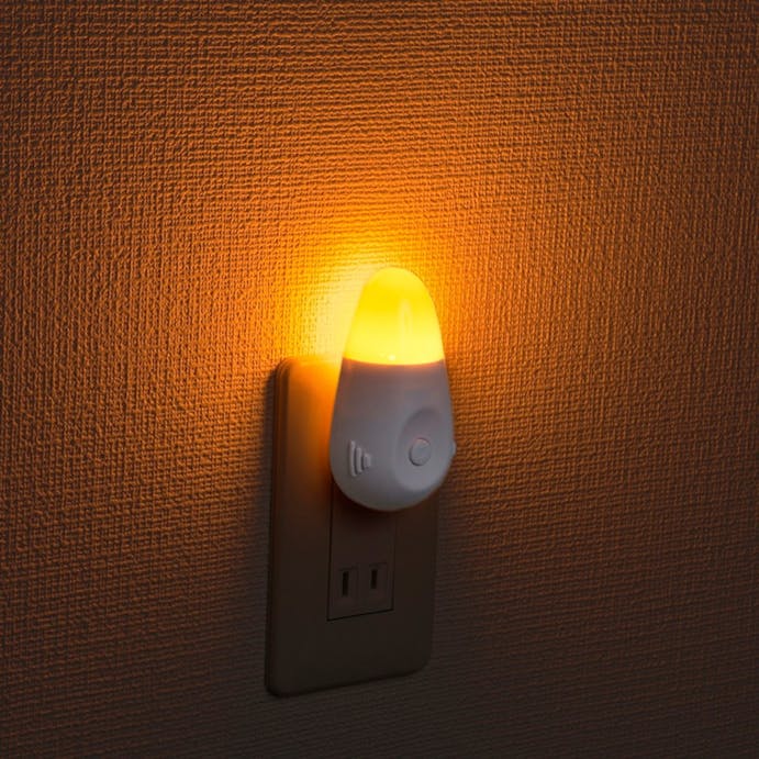 オーム電機 LEDナイトライト 充電式 オレンジ 黄色LED NIT-ASWB4-D 07-8864