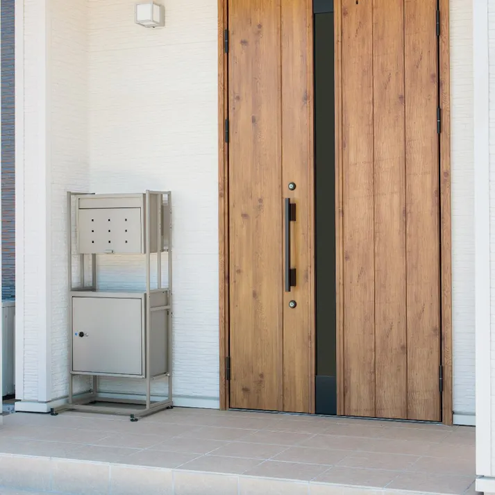 宅配ボックススタンド チタングレー TRS-01(TGY) 幅54cm 高さ122cm 奥行44.5cm(アジャスター含む)