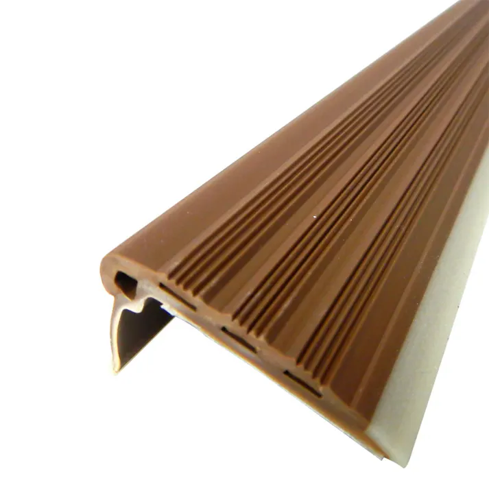 スベラーズ 茶色