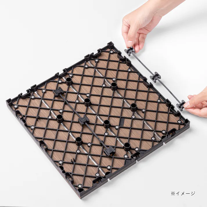 敷くだけデッキ人工木 ウォールナット