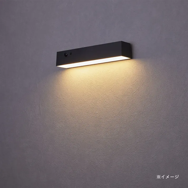 ソーラーウォールライト CUBE 1型 LGS-EL03