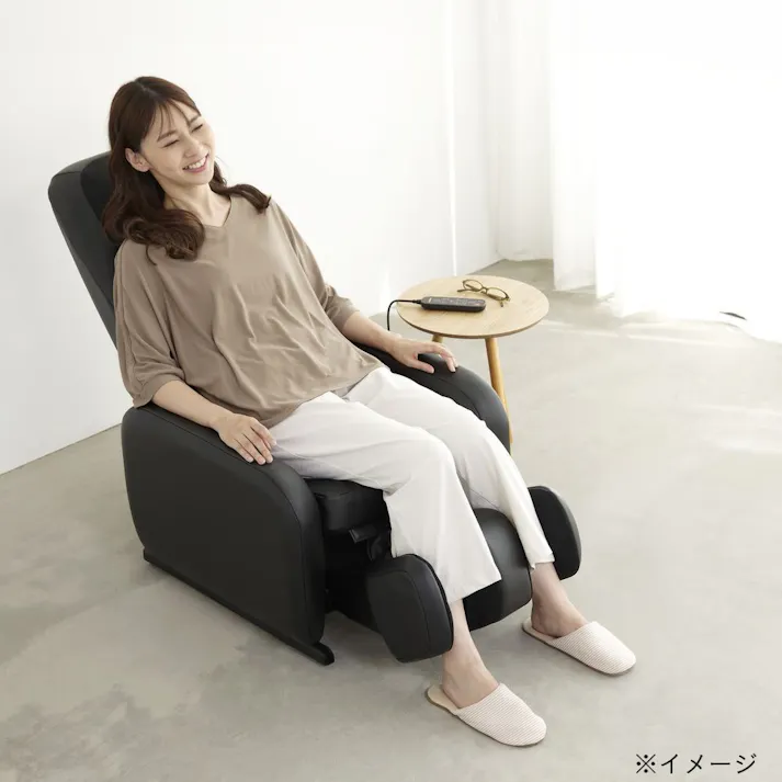 スライヴ くつろぎ指定席 Light マッサージチェア ブラック CHD-3811