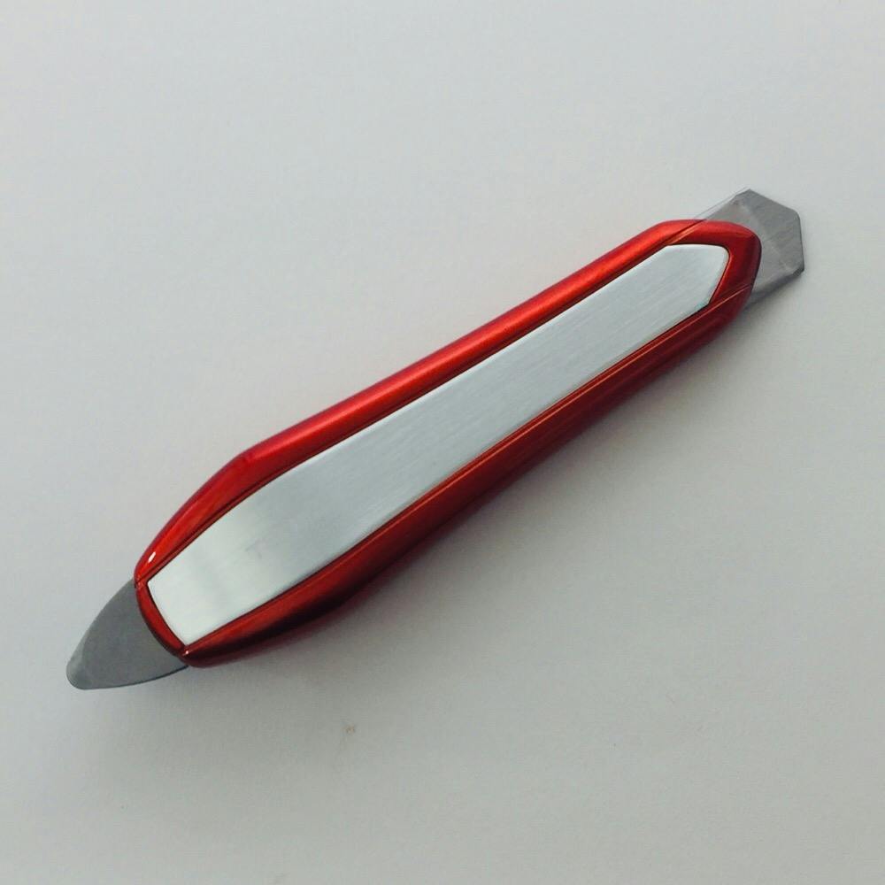タジマ TAJIMA TJMデザイン カッターナイフ アルミニスト L520fin シルバー AC-L520FS | 作業工具・作業用品・作業収納  通販 | ホームセンターのカインズ