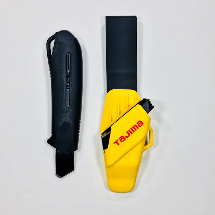 TAJIMA TJMデザイン L刃 ドライバーカッター 2色グリップ オート セフホルスター付 DC-560BSFBL