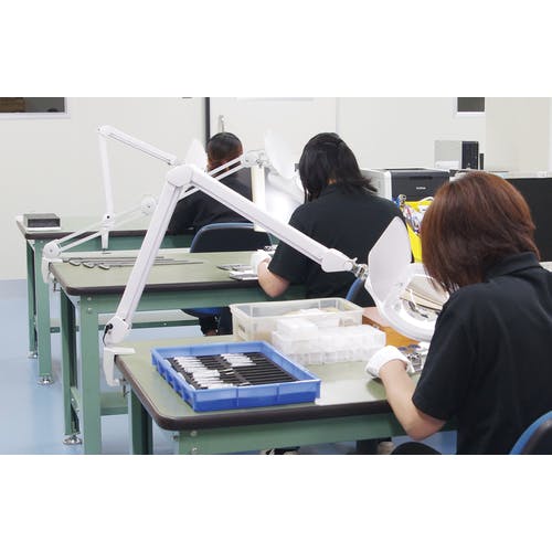 4975846043213 新潟精機 LS2-S170AD アーム式LED拡大鏡 170x105mm SK 4975846043213 製品情報｜アーム式LED拡大鏡 170x105mm｜新潟精機株式会社｜新潟精機