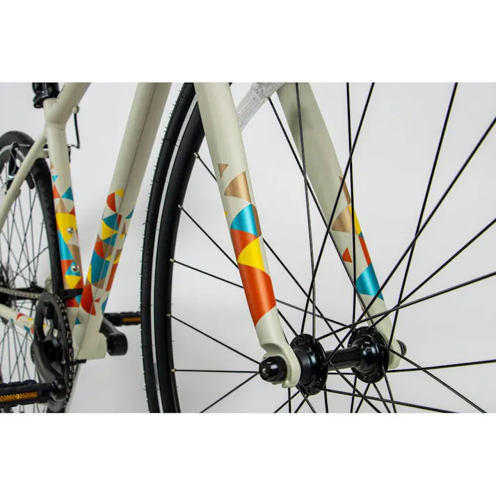 【自転車】26年モデル NESTO クロスバイク バカンゼ2G VACANZE 2 500mm 700×32C 外装7段 マットシンボルベージュ