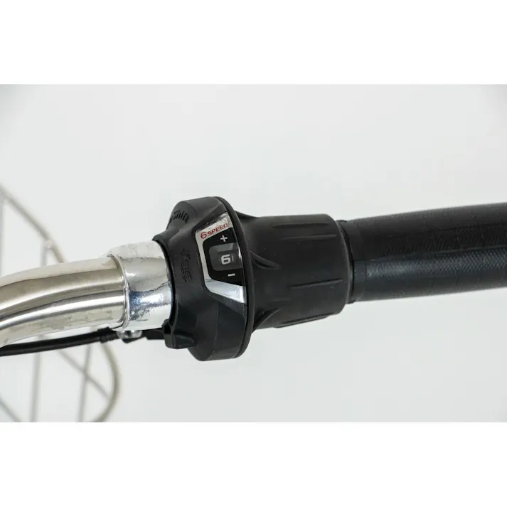 【自転車】marukin自転車 軽快車 トラフィックベンティ 29インチ 外装6段 マットガンメタル