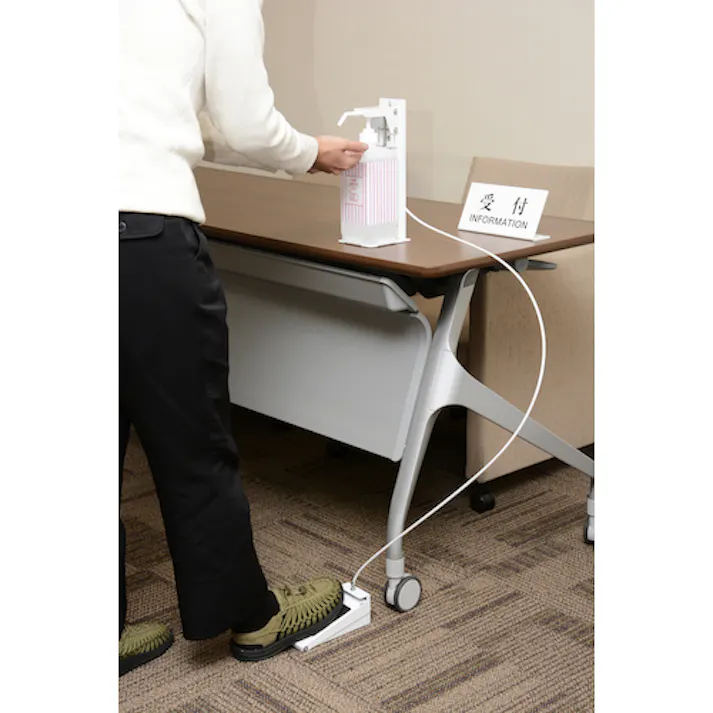 【CAINZ-DASH】光 ペダル式卓上消毒液ボトルスタンド PBSTD-282【別送品】