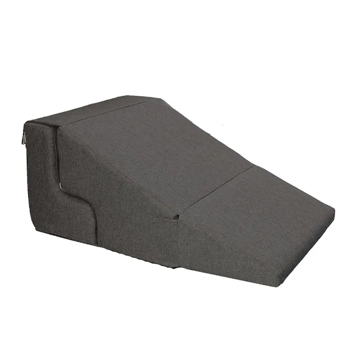 形が変えられるペットスロープ ファスナー付き