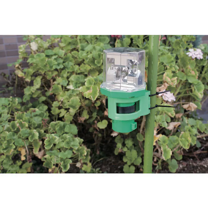 【CAINZ-DASH】ミツギロン 防獣用品 アニマルパンチ・ホルダーセット 幅80×奥行80×高さ141.5mm EG-79【別送品】