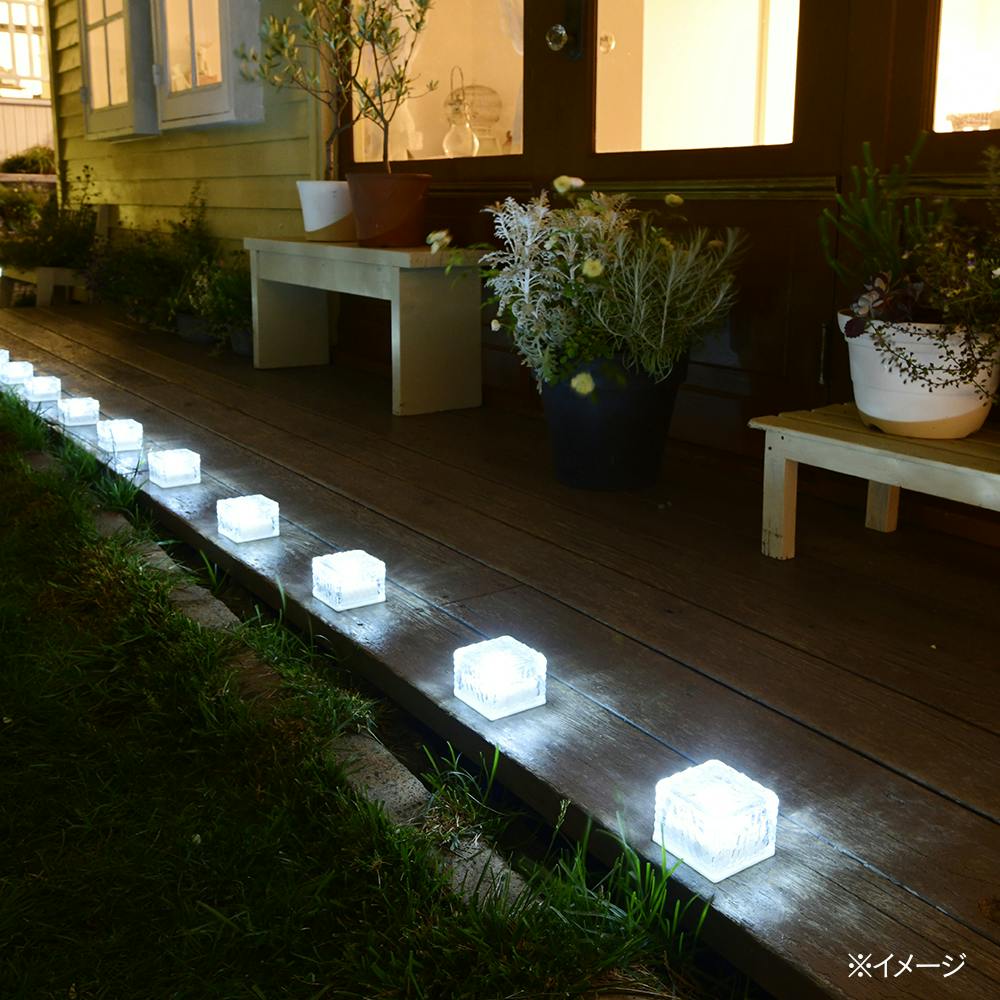 KYOSER ソーラーライト ガーデンライト 屋外 4個セット 埋め込み ポール スポットライト LEDライト 自動点灯 自動消灯 防水 太陽光充電 室外照明