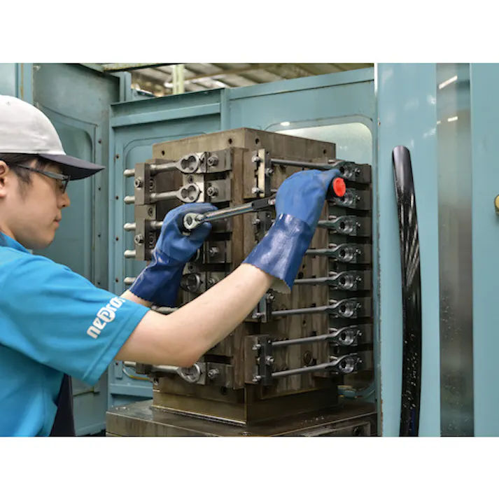 【CAINZ-DASH】京都機械工具 差込角9.5mm プレセット型トルクレンチ トルク調整範囲2~10N・m 全長317.4mm GW010-03【別送品】