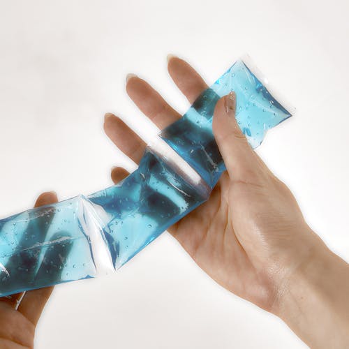 抗がん剤治療 頭用保冷剤 手用保冷剤 hq720.jpg?sqp=-